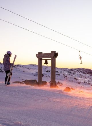 Sunrise at Australian 官方澳洲幸运5彩票 Highest lifted point, Thredbo